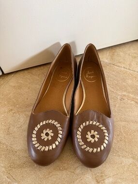 Jack Rogers Rebecca Slip On Flats Tan And Gold Leather Pinwheel Size 7.5 M
